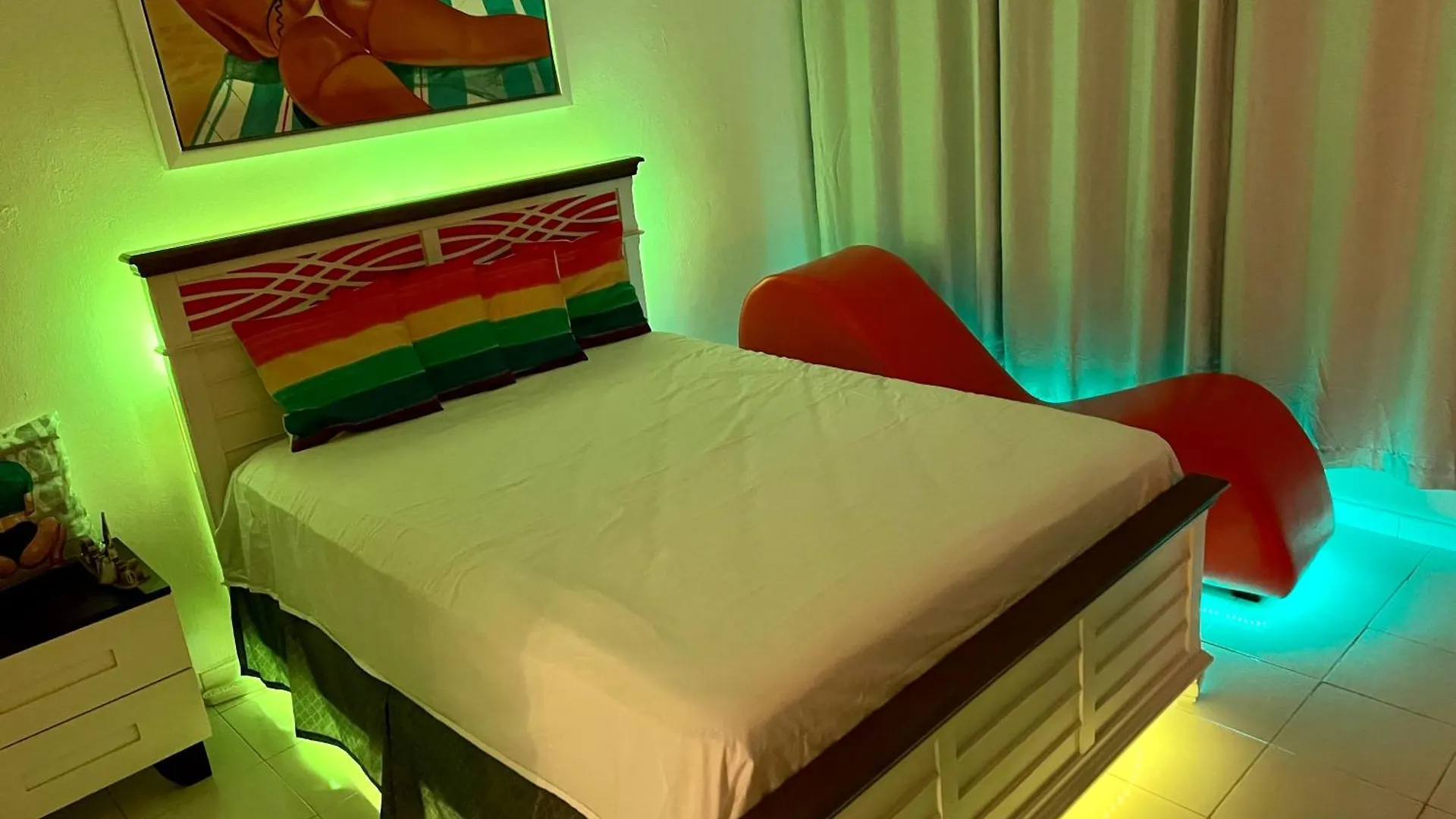 Hobie Beachfront Apartment Isla Verde San Juan